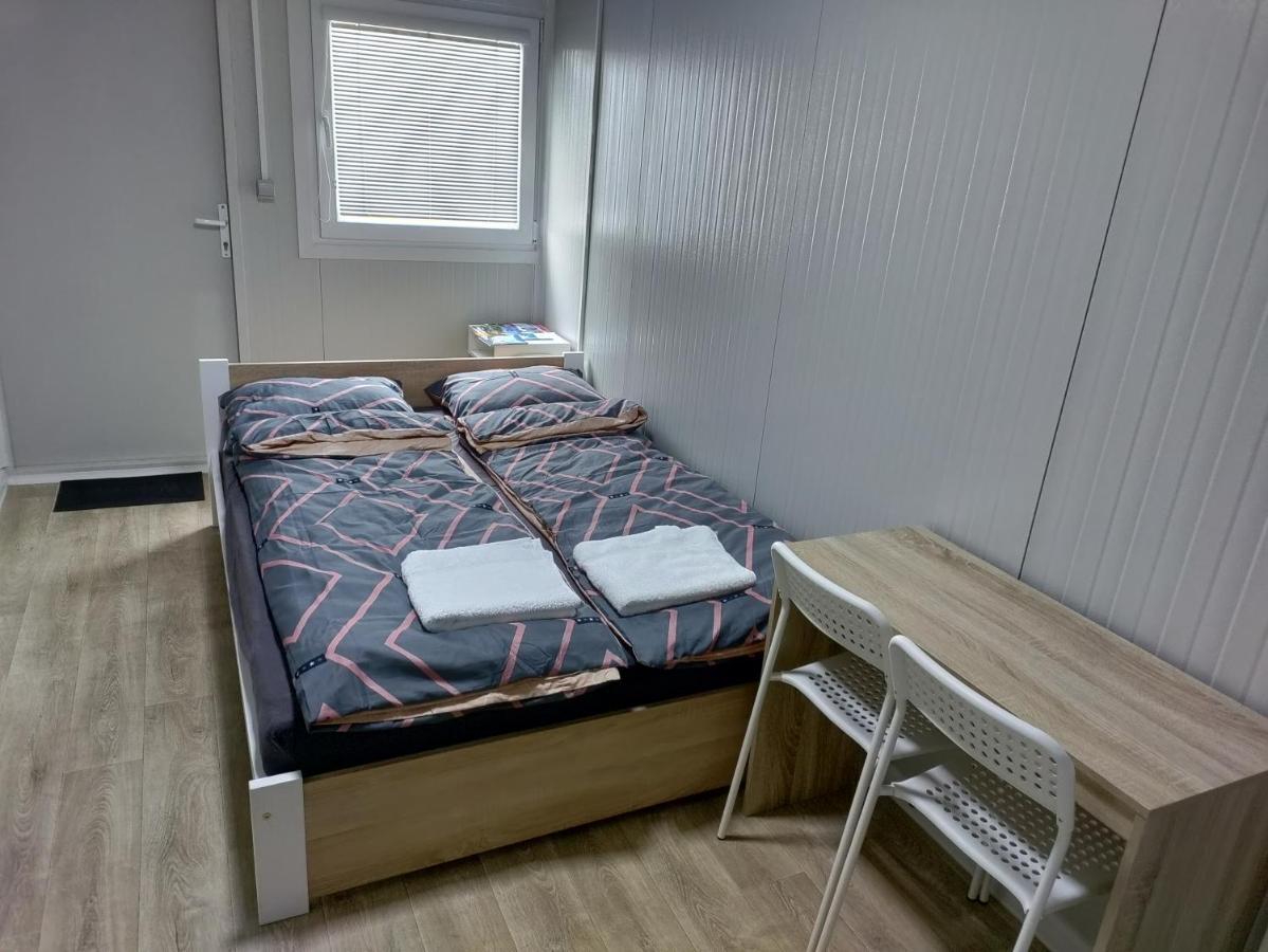 Domino Appartement Hluboká nad Vltavou Buitenkant foto